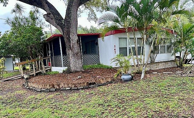 1st image of 2300 Bee Ridge Rd #147
