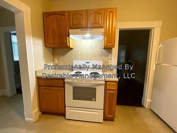 5th image of 752 18th St