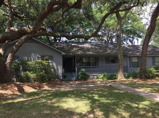 2 Hilda Ave, Beaufort, SC 29907