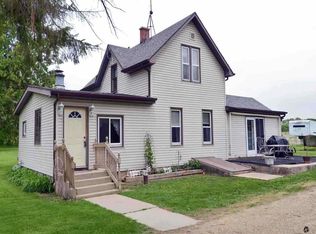 N2958 E Rockdale Rd, Cambridge, WI 53523