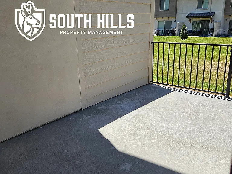 Summit Springs Townhomes — Photo 103