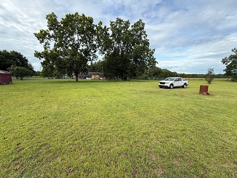82 Sketo Rd — Photo 2