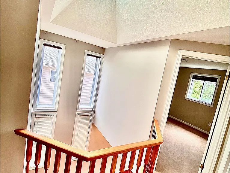 154 Severn Dr #UPPER — Photo 19