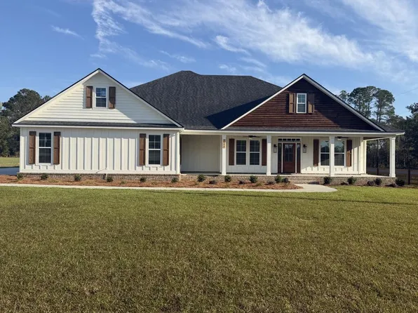 3000 Mary Powell Way, Hahira, GA 31632