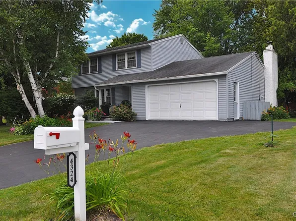 4324 Forestbrook Dr, Liverpool, NY 13090