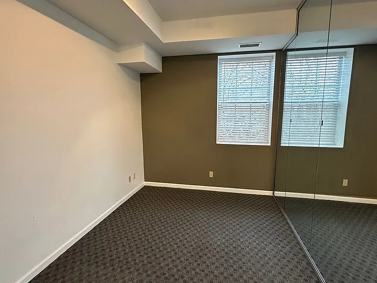 327 S 8th St #330 — Photo 12