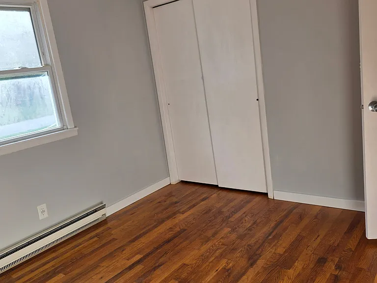 4367 Stuart Dr — Photo 8