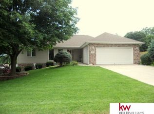 309 W Centennial Rd, Papillion, NE 68046