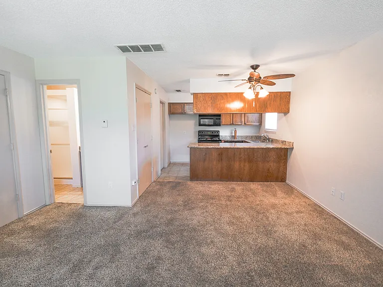1911 Sutter St #1911 — Photo 3