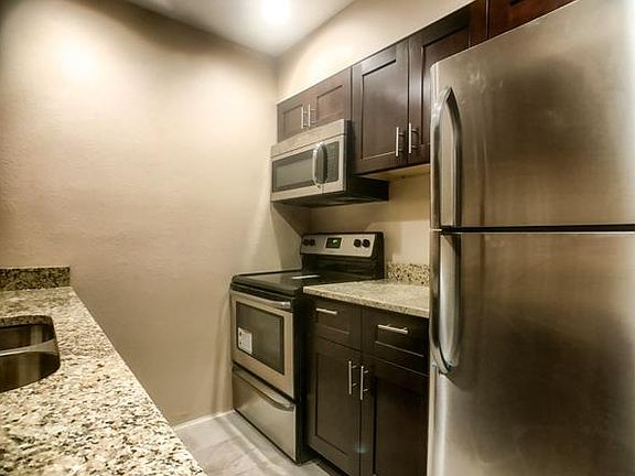 3rd image of 4110 E Hale Pkwy #3G