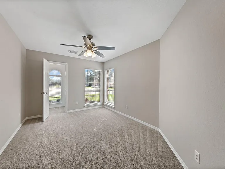 1014 Cavern Brook Ln — Photo 24