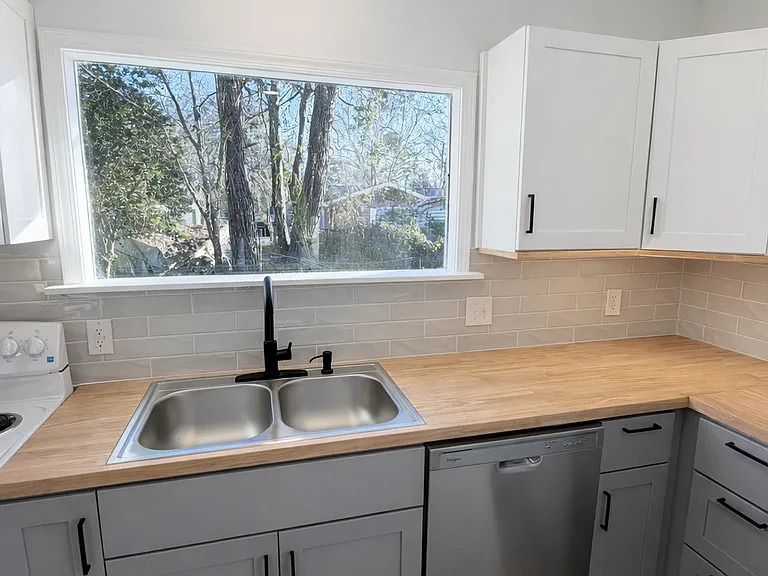 5439 Attaway St — Photo 6