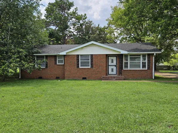 1106 Bel Aire Dr, Lebanon, TN 37087