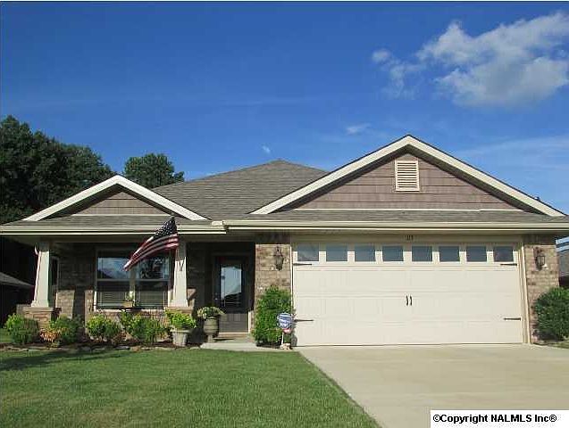 1st image of 113 Willow Tree Dr