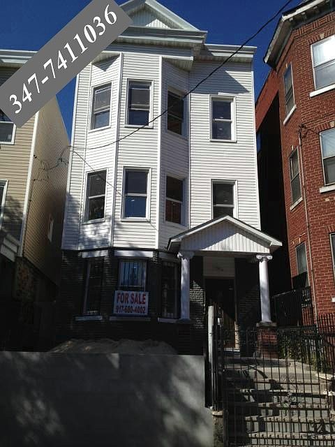 2nd image of 1021 Woodycrest Ave