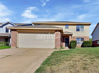 700 Liberty Ln, Crowley, TX 76036