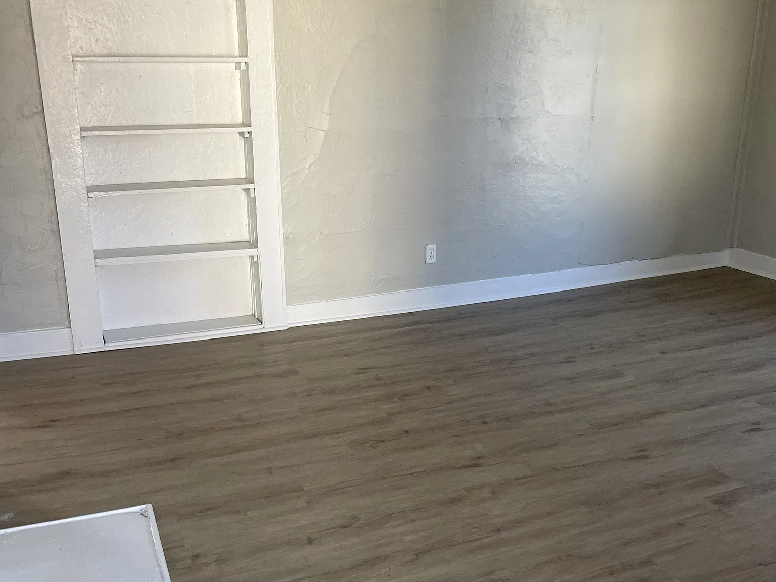 10 Eleanor Street - 1 — Photo 3