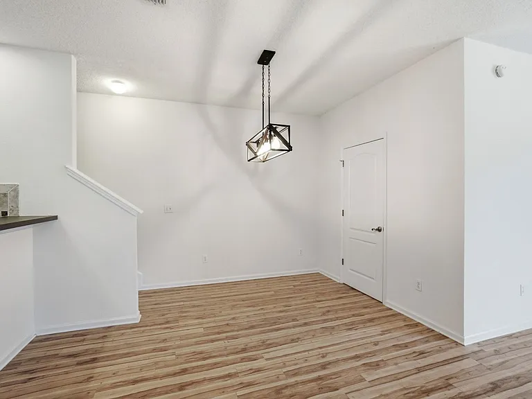 6119 Bartram Village Dr — Photo 14