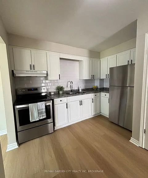120 Endicott Ter #D — Photo 1