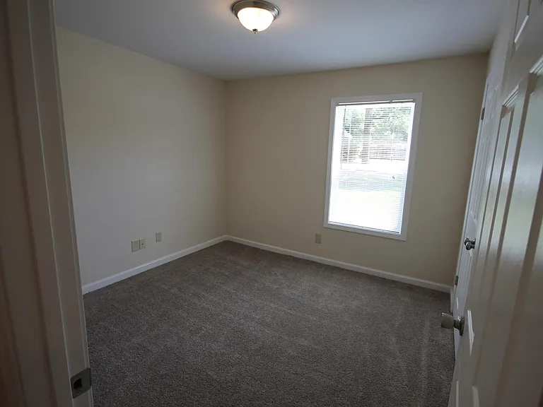 Oak Ridge — Photo 19