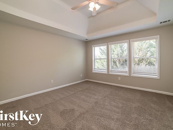 5th image of 203 Ascott Ln