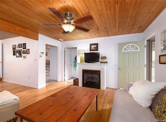 5th image of 122 Avondale Rd