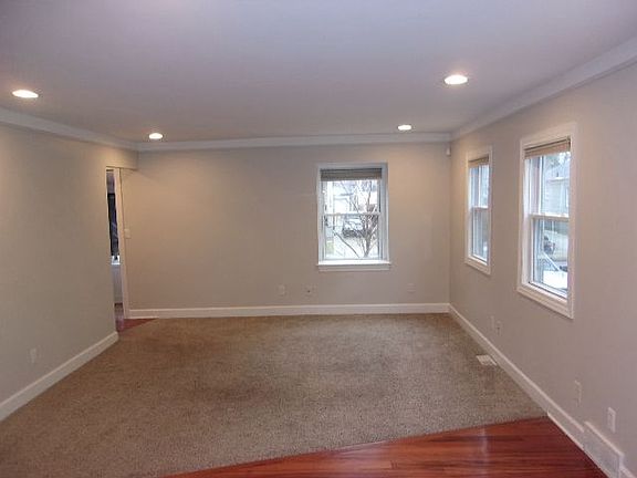 3rd image of 1527 Bennaville Ave