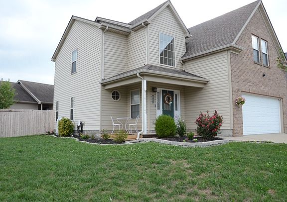 2nd image of 2900 Lupine Ln