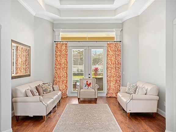3rd image of 8010 Langhurst Ct