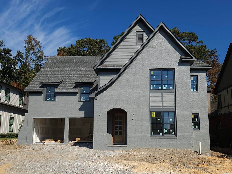1st image of 821 Southbend Ln
