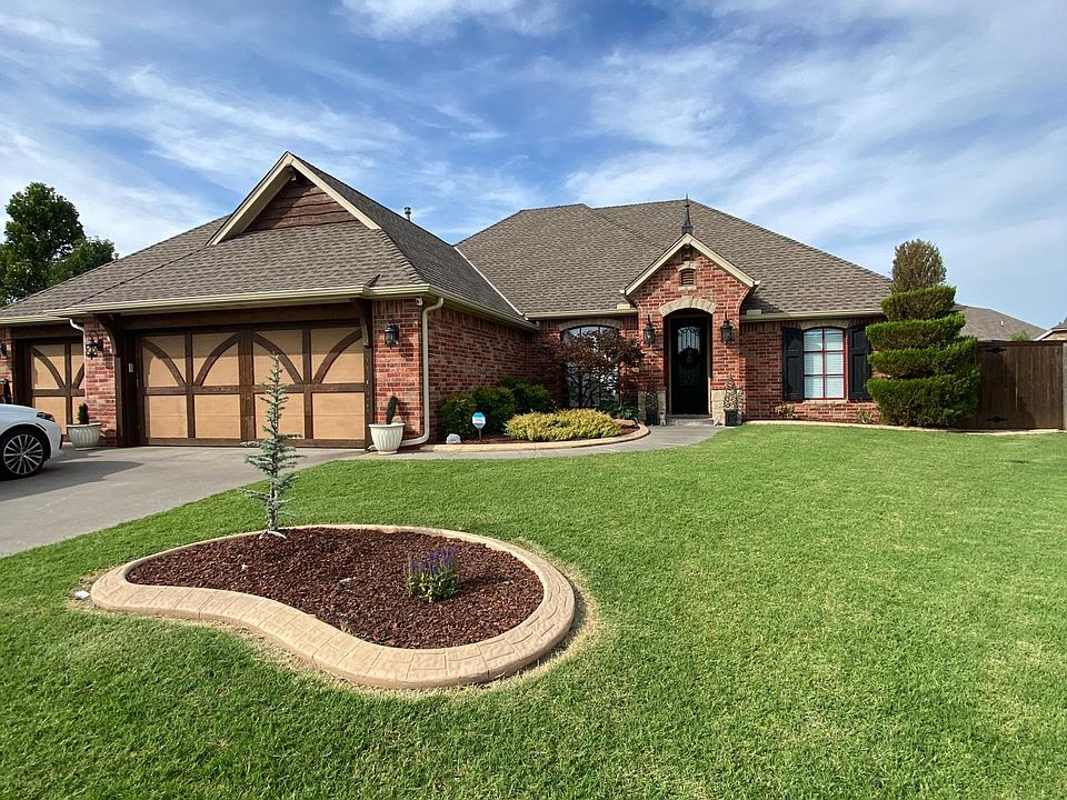 1st image of 804 Brian Ct