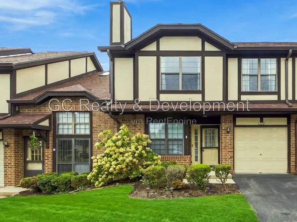 222 Oak Knoll Ln, Bloomingdale, IL 60108