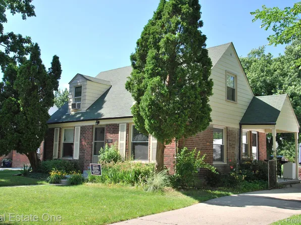 14050 Sherwood St, Oak Park, MI 48237
