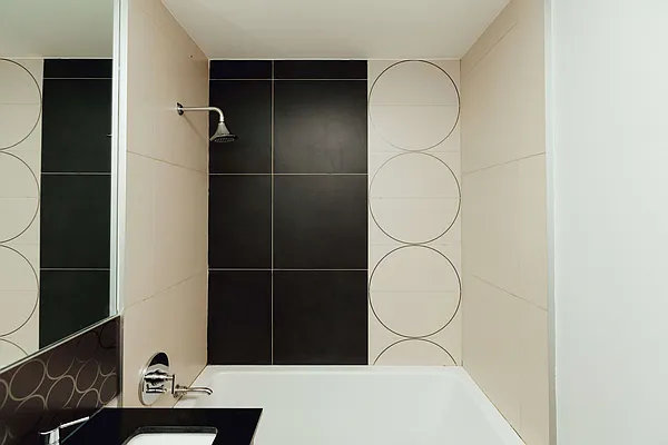 Rented by Nooklyn NYC LLC | media 147