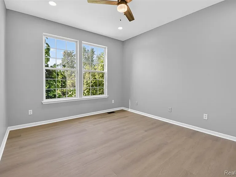 8862 Prairie St — Photo 14