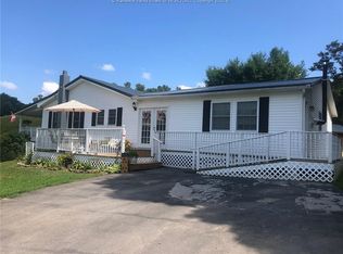 114 Redwood Ln, Clay, WV 25043