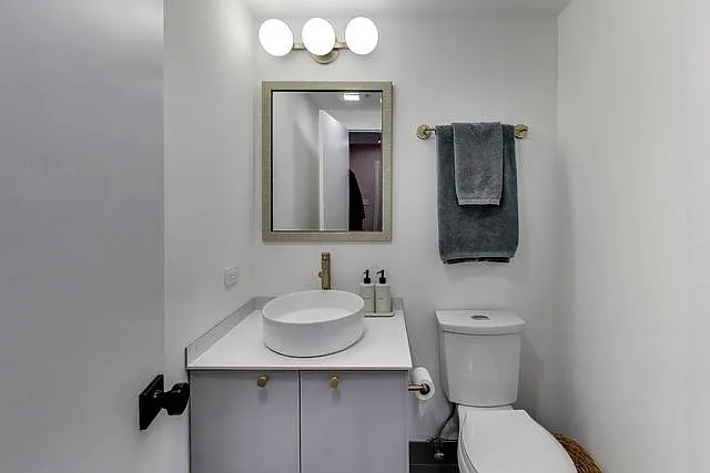 2649 Crawford Ave — Photo 21