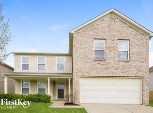 1905 Prairie Sky Ln, Greenwood, IN