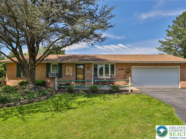 3221 Shankweiler Rd, Allentown, PA 18104