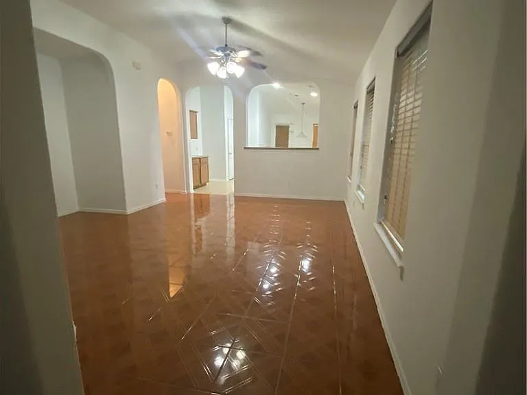 3400 Barksdale Dr — Photo 5