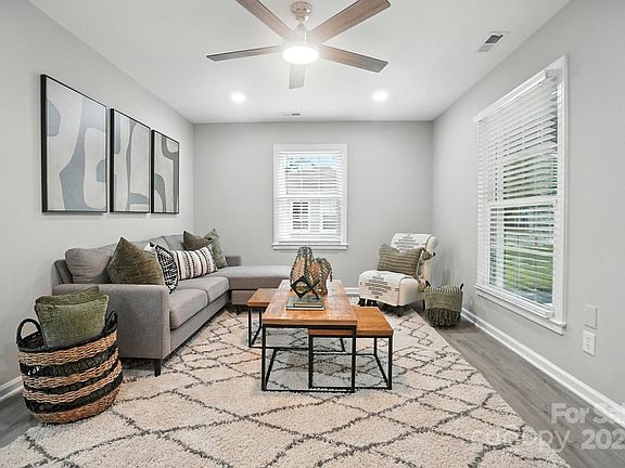 4th image of 6558 Covecreek Dr