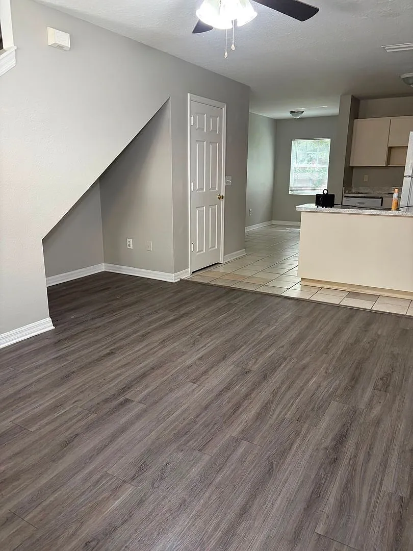Uptown Apartments & Townhomes | Lutz, FL — Photo 4