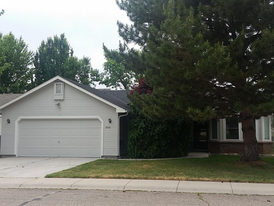 1st image of 5981 N Brook Pl
