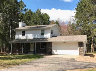 304 Fernwood Dr, Marquette, MI 49855