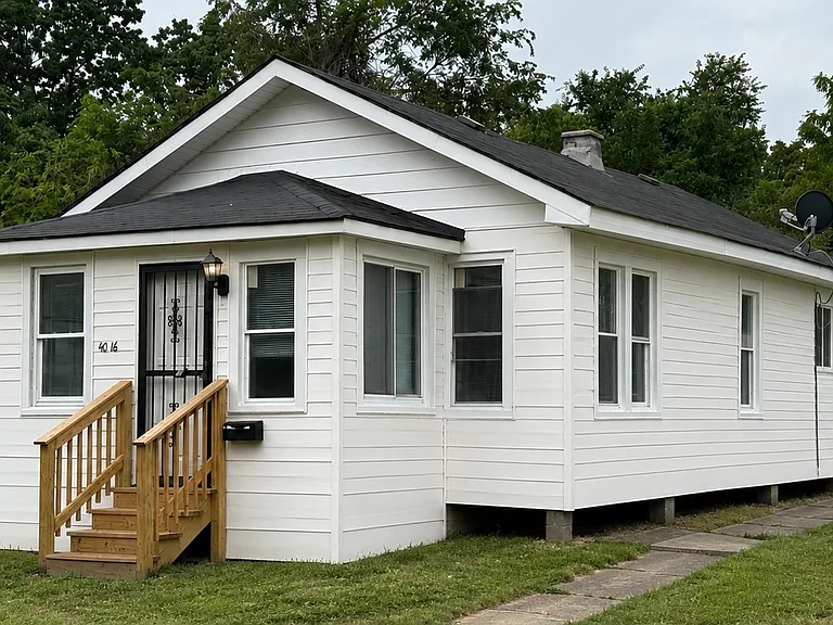 4016 Connecticut St — Photo 1