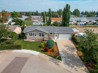 5418 S 43rd St, Olds, AB T4H 1B5