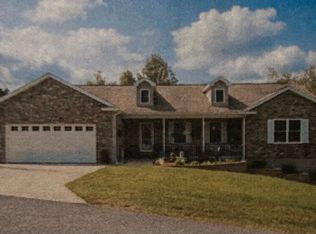 1603 Acorn Dr, Fairmont, WV 26554