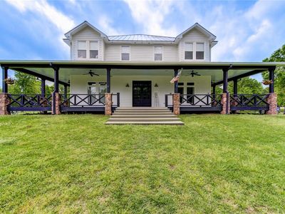 600 Chisolm Trl, Wallis, TX, 77485