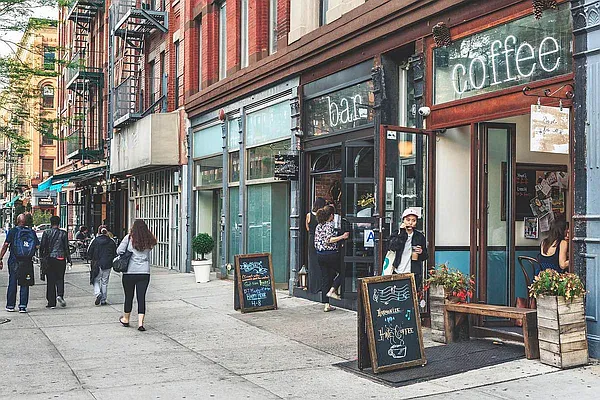 Rented by Vector New York, LLC | media 17