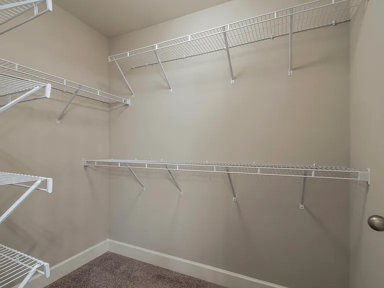 111 Brighton Ln — Photo 15